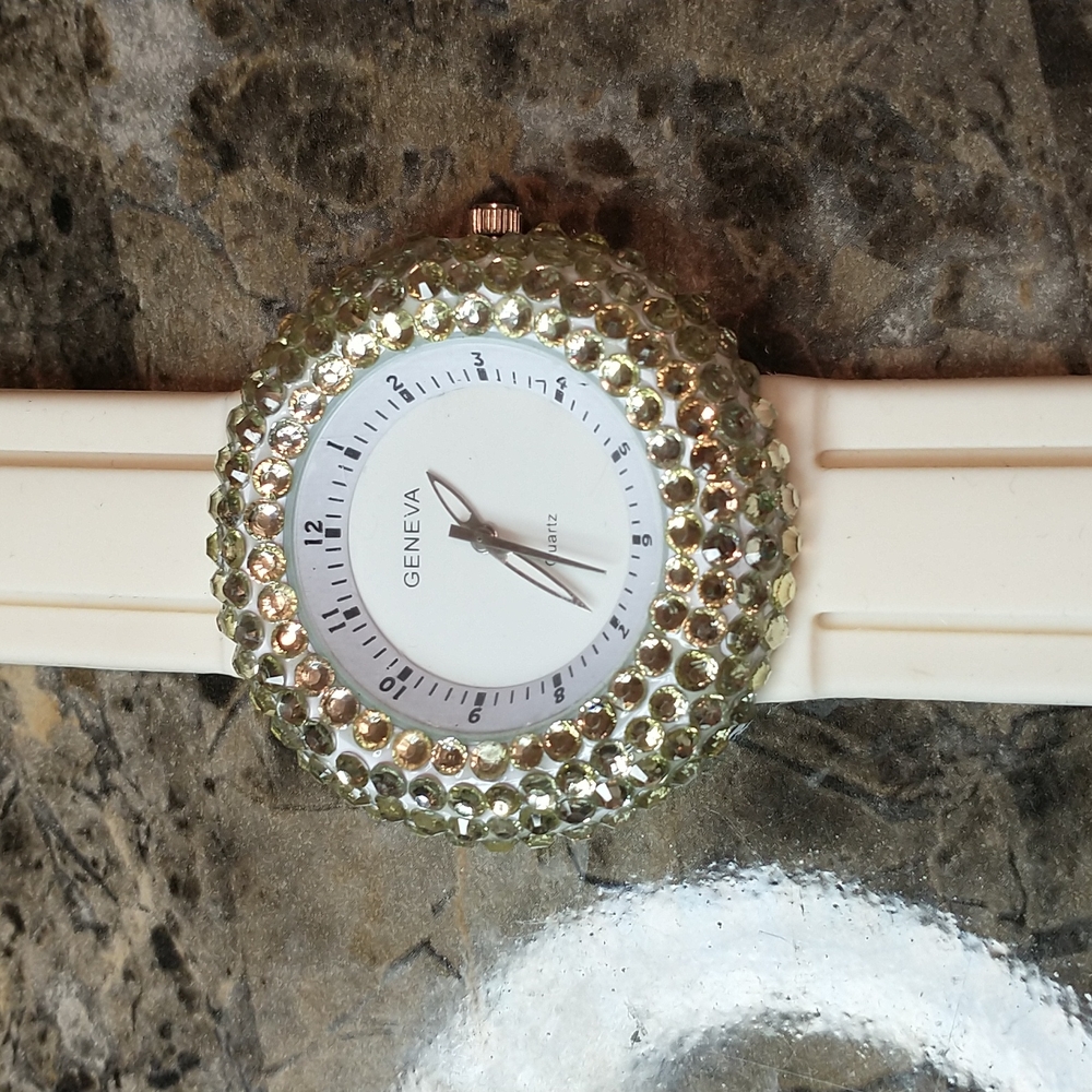 Geneva Rhinestones big dial silicone‎ band